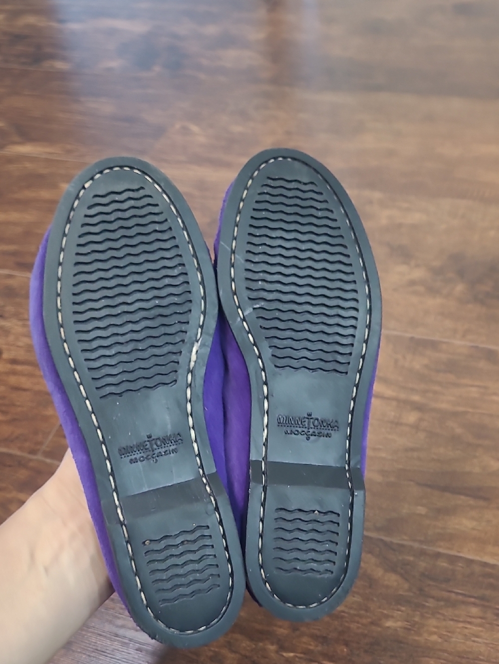 Minnetonka Purple Suede Moccasins with Embossed Insole Size 6 - Picture 6 of 8